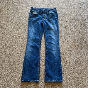 Low rise bootcut women’s jeans